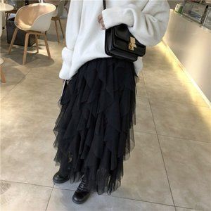 French skirt with patchwork cake veil